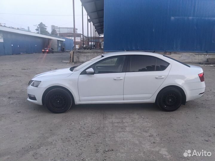 Skoda Octavia 1.6 AT, 2018, 420 000 км