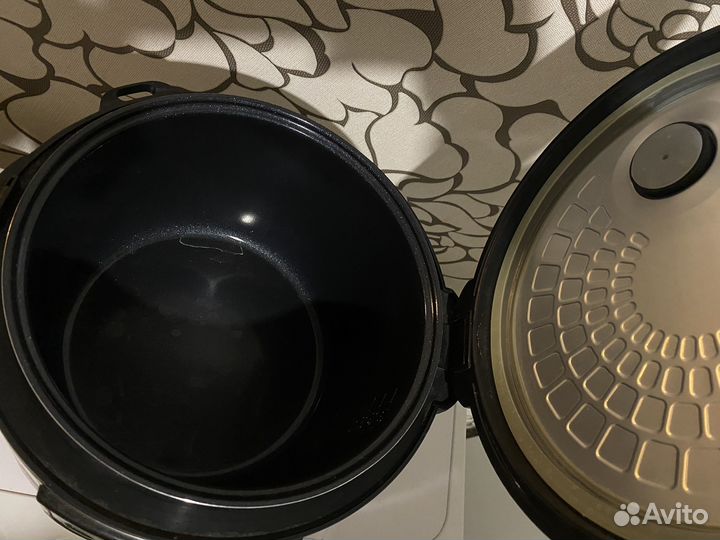 Мультиварка Redmond