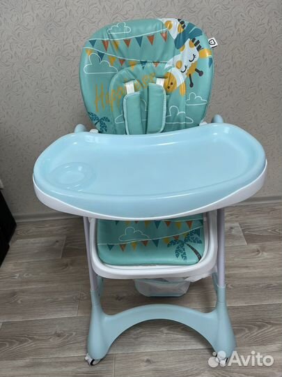 Стул для кормления на колесах