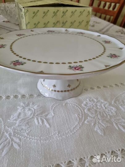 Тортница на ножке Чехия 28см