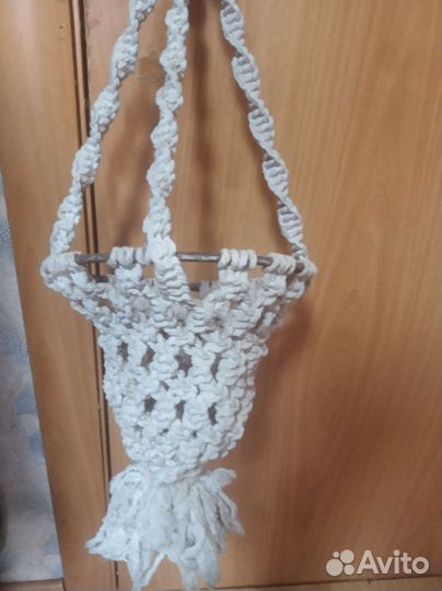 Кашпо подвесное