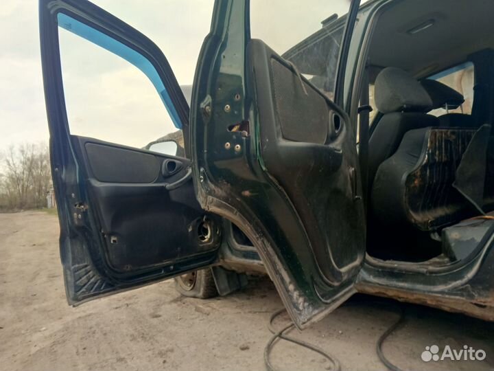 Chevrolet niva разбор