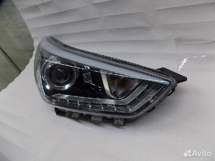 Фара правая Hyundai Creta