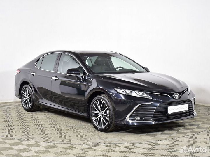 Toyota Camry 2.5 AT, 2023