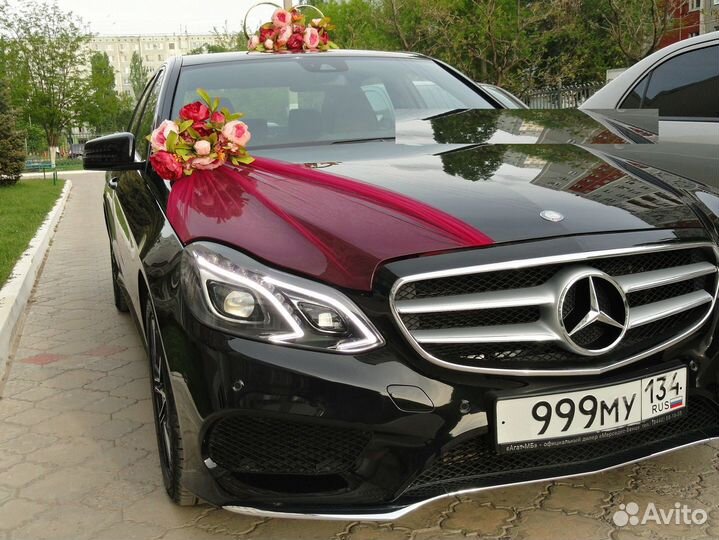 Украшения на свадебные авто и свадебные кортежи