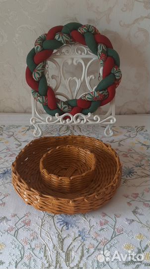 Плетеная подставка для кулича и яиц