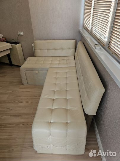 Уголок кухонный б.у