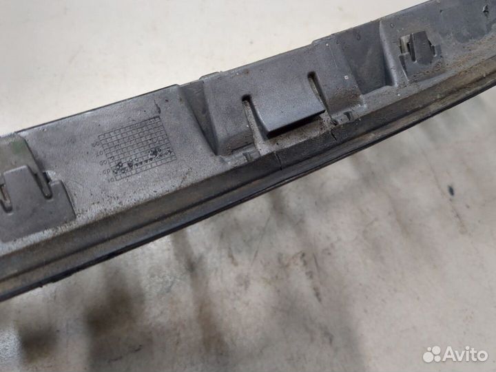 Решетка радиатора Volvo XC90, 2005