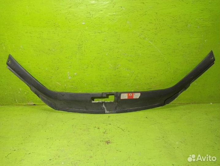 Накладка замка капота Audi Q7 4L 4.2 BAR 2008