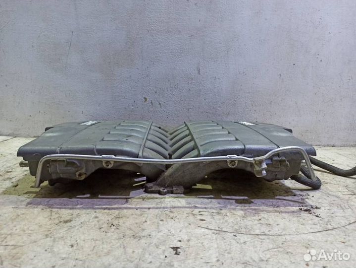 Впускной коллектор Ауди