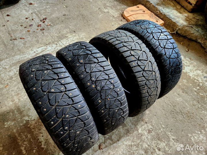 Goodyear Ultragrip 600 205/60 R16