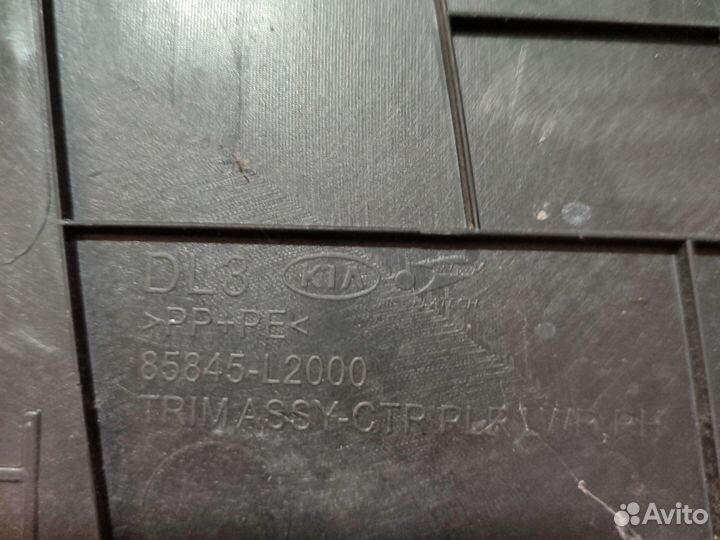 Накладка стойки правая Kia K5 2021