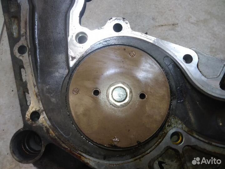 Насос водяной помпа Toyota Land Cruiser J100 UZJ10