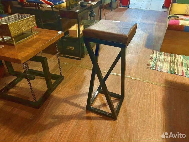 Барный стул