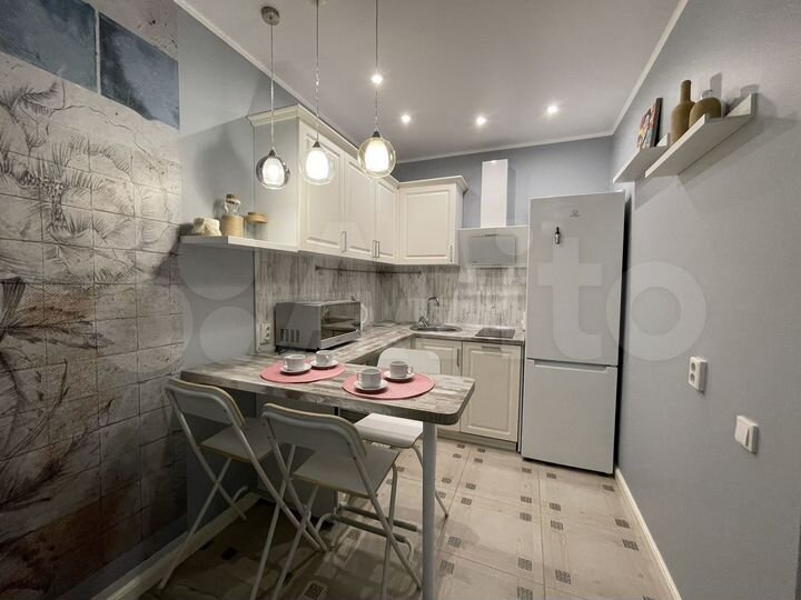 2-к. квартира, 42 м², 13/16 эт.