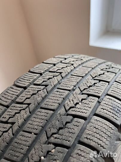 Roadstone Winguard Ice 205/55 R16