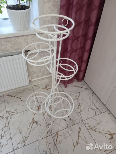 Подставка для цветов напольная металлическая