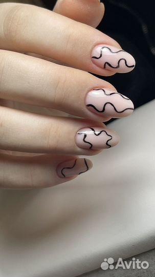 Маникюр и педикюр