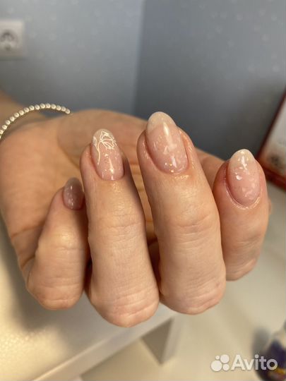 Мастер маникюра и педикюра