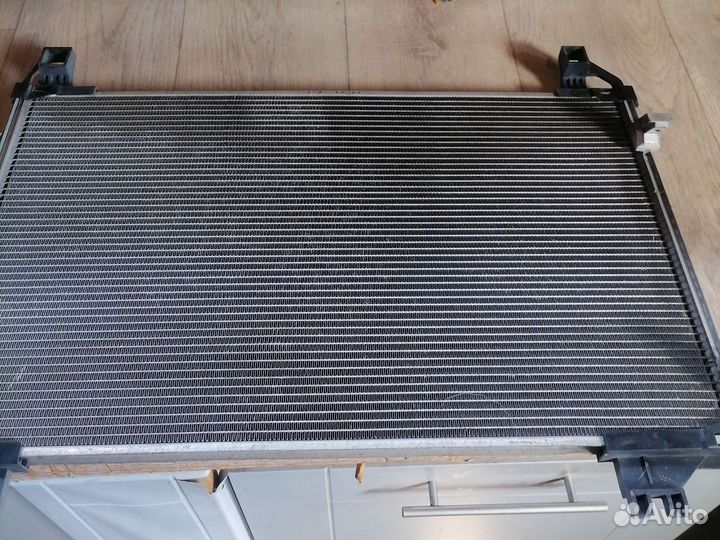 Радиатор кондиционера vitz