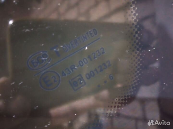 Заднее стекло ваз 2110