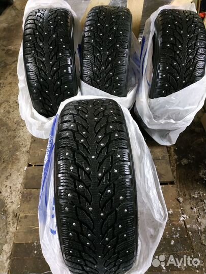 Nokian Tyres Hakkapeliitta 9 235/55 R18