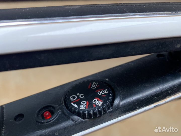 Плойка выпрямитель для волос Harizma