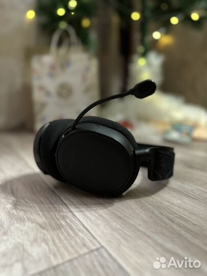 Игровые наушники SteelSeries Arctis 7