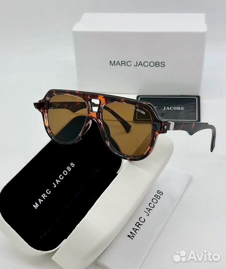 Солнцезащитные очки Marc Jacobs