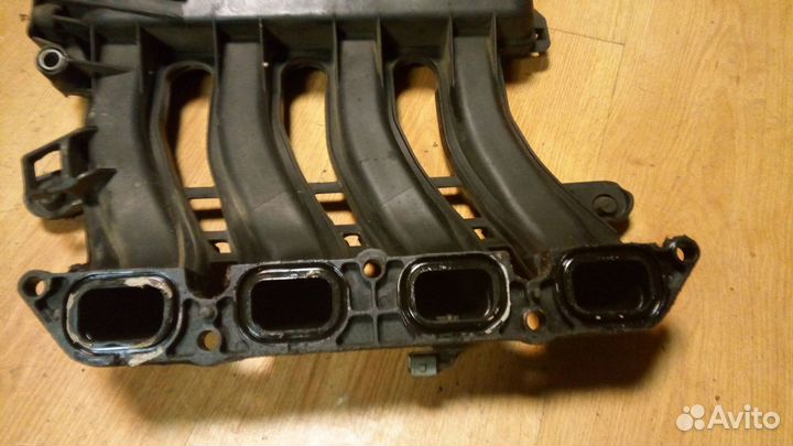 Впускной коллектор Рено сценик 2 1.6 16кл