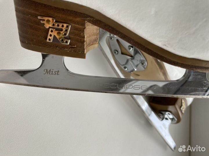 Фигурные коньки risport 210