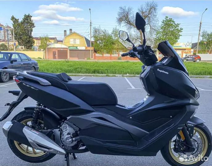 Скутер Regulmoto element 300CC 4T (LJ300T-18) EFI