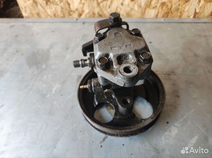 Mitsubishi Legnum Galant гур Насос гидроусилитель