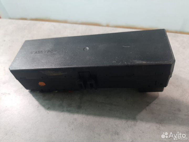 Блок предохранителей Mercedes-Benz W210