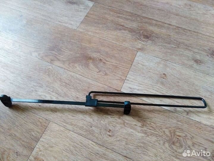 Вешалка выдвижная. Новая