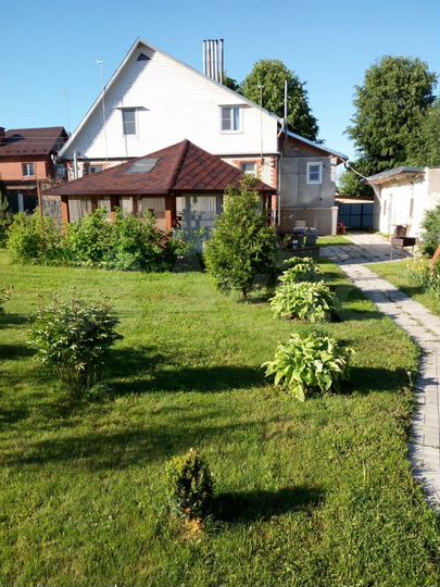 Дом 180 м² на участке 14 сот.