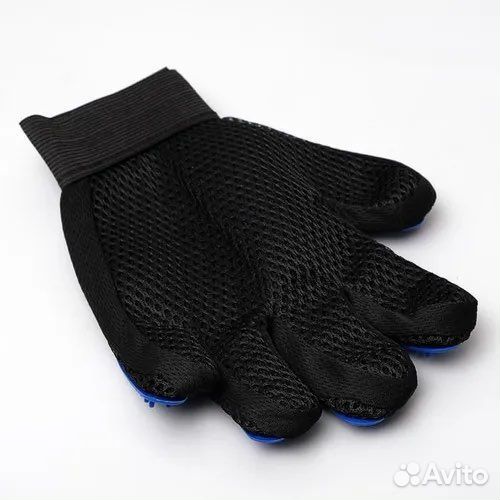 Перчатка для вычесывания шерсти