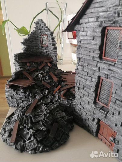Замок разрушенный модель
