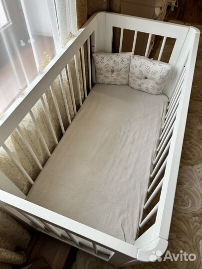 Детская кроватка