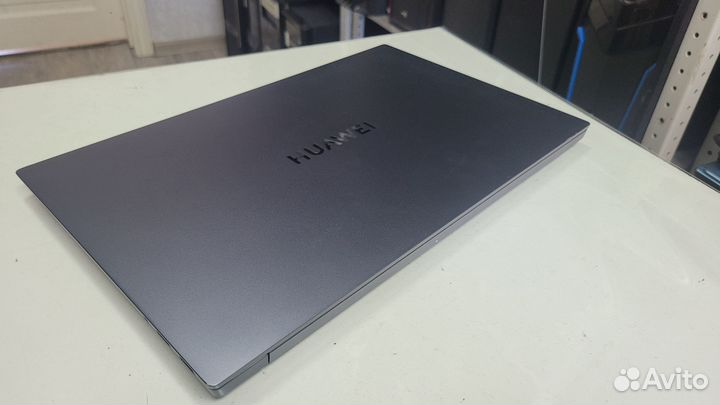 Huawei MateBook D16 (Ryzen 5 4600H, 8 GB, SSD 512