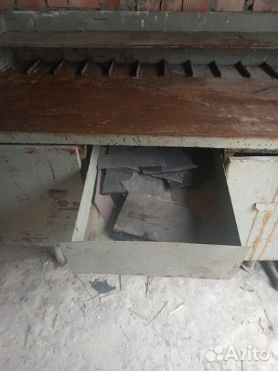 Стол слесарный верстак