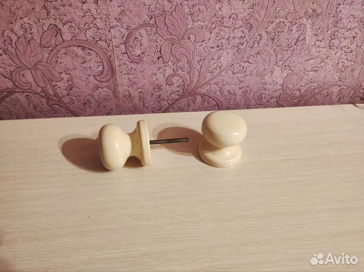 Дверные ручки