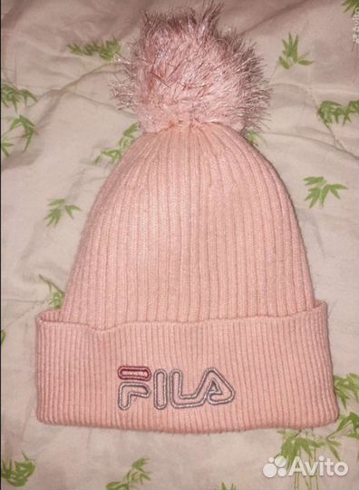 Весенняя шапка женская