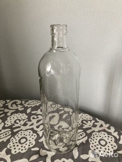 Стеклянная бутылка 1 л прозрачная