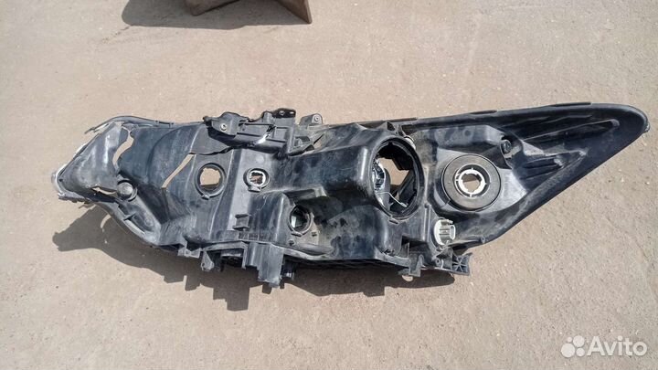 Фара правая Honda Accord 8 рестайлинг