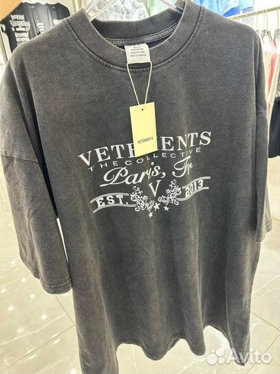 Футболка vetements