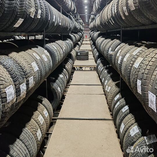 Bridgestone Potenza RE050A 275/35 R19 96W