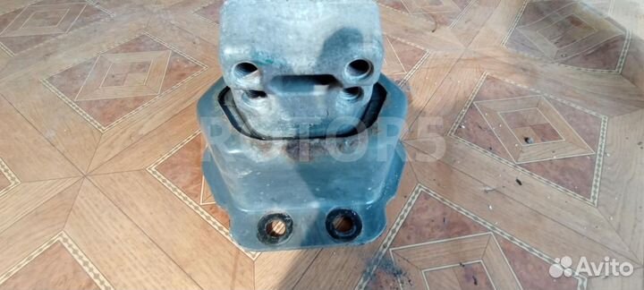 Подушка крепления двигателя задняя DAF XF 106 2016