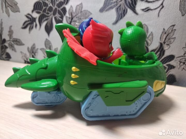 Герои из мультика 