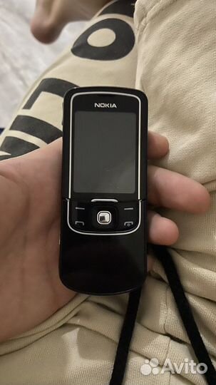 Nokia 8600 Luna